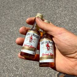 Bei mir gibt es heute ausnahmsweise wieder mal einen Rum-Cola.