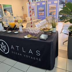 Welcome to Atlas, this is how you are welcomed at the port