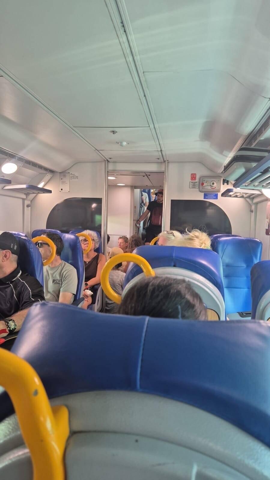 Bei der Anreise voll aber klimatisiert