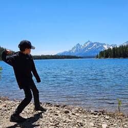 Skimming stones