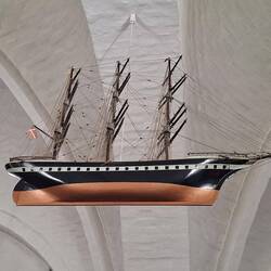 Kirchenschiff - Nr. 2 des Tages