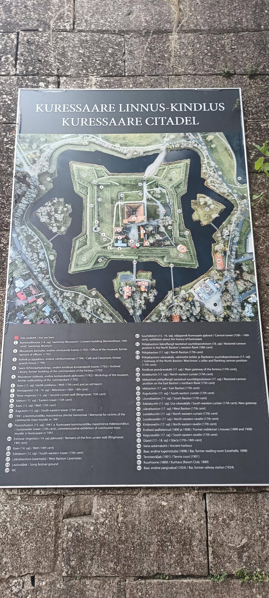 Nochmal ein Plan, auf dem man die Form der Arensburg gut sehen kann.