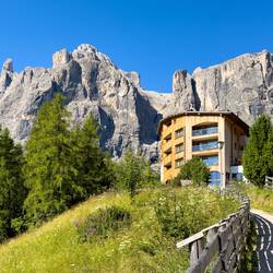 Looking back from the footpath that winds down to town from a spur near the Kolfuschgerhof resort.