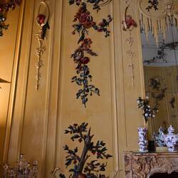 Incredible adornments in the Yellow Room
