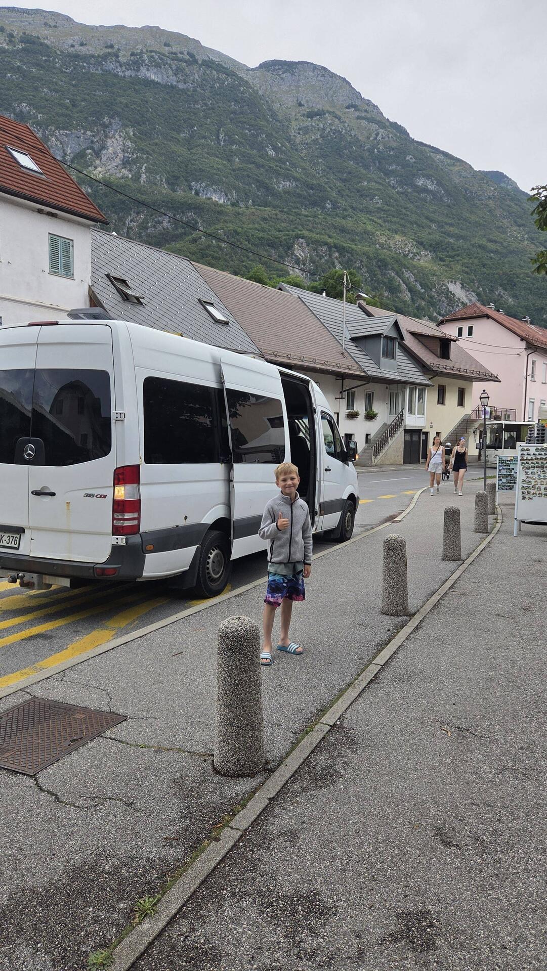 Die Formalitäten sind erledigt und die Tour ist bezahlt...