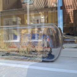 ... und noch das Flaschenschiff-Museum ...