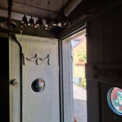Und Tschüss