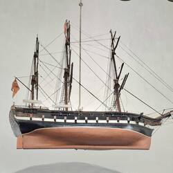 Kirchenschiff 4