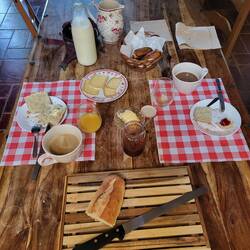 Frühstück auf dem Bauernhof.