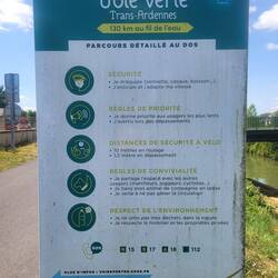 In Mouzon treffen wir auf den Trans-Adennen-Radweg.