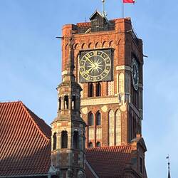 Rathausturm auf dem Altstadtmarktplatz Rynek Staromiejski in Toruń