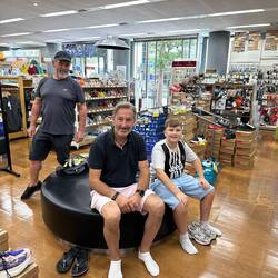 Kleiner Abstecher, um Schuhe für den Fuji zu kaufen