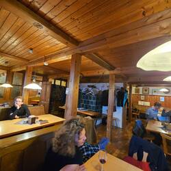 Inside Nördlinger Hut