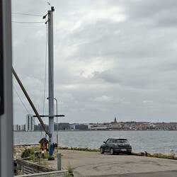 Hørby am Holbæk-Fjord, Fensterausblick, das Wetter will gerade regnen, zieht aber weiter