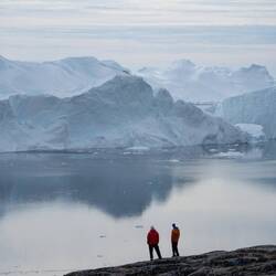 Jörg and Richard observing the Isfjord.