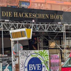 Eingang Hackesche Höfe