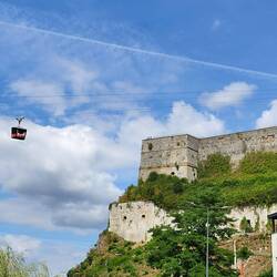 In vier Minuten fährt die Seilbahn auf das Plateau de la Satre.