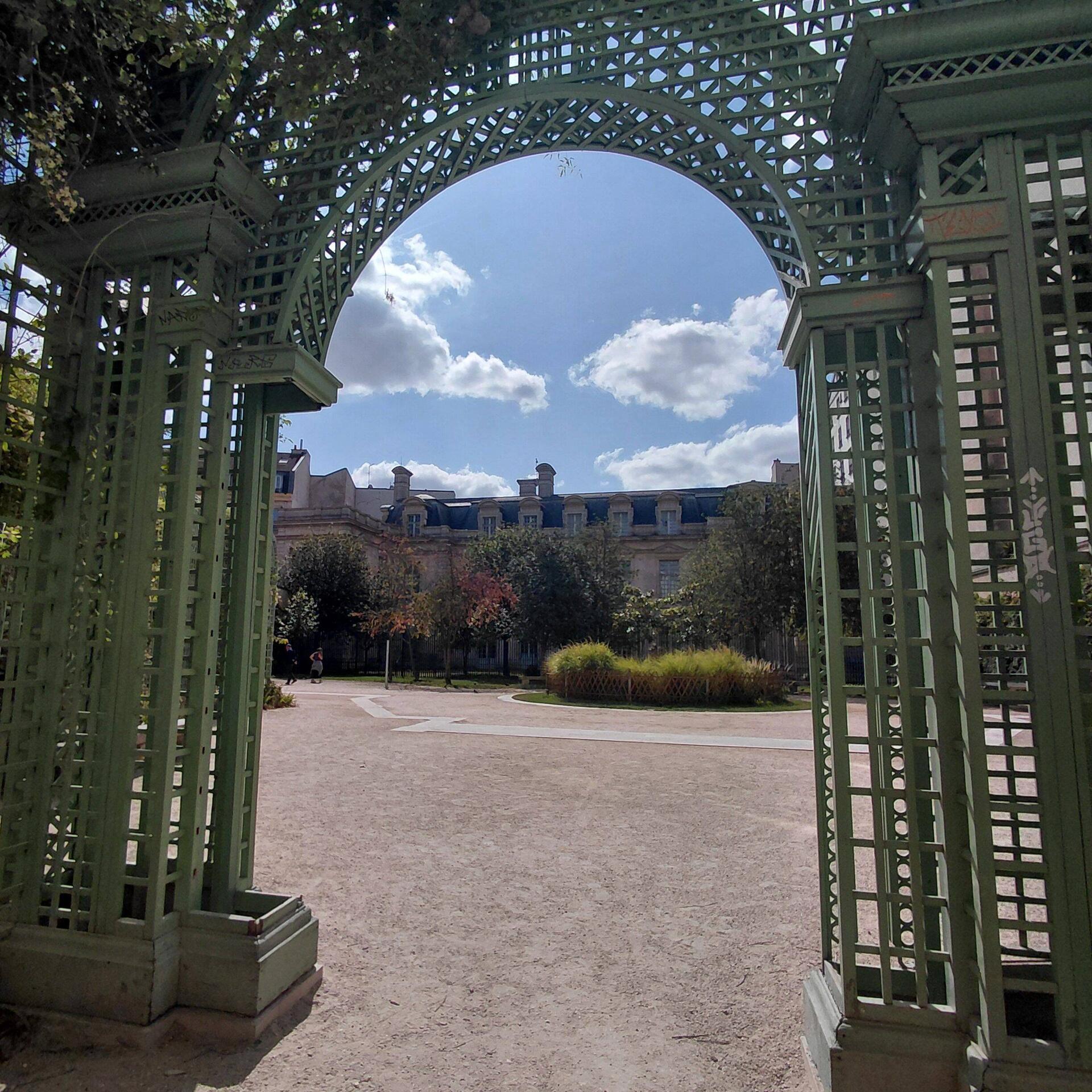 The garden in memory of Anne Frank. It was originally a hotel in Le Marais - now the Jewish museum
