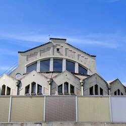 The art dec swimming pool building