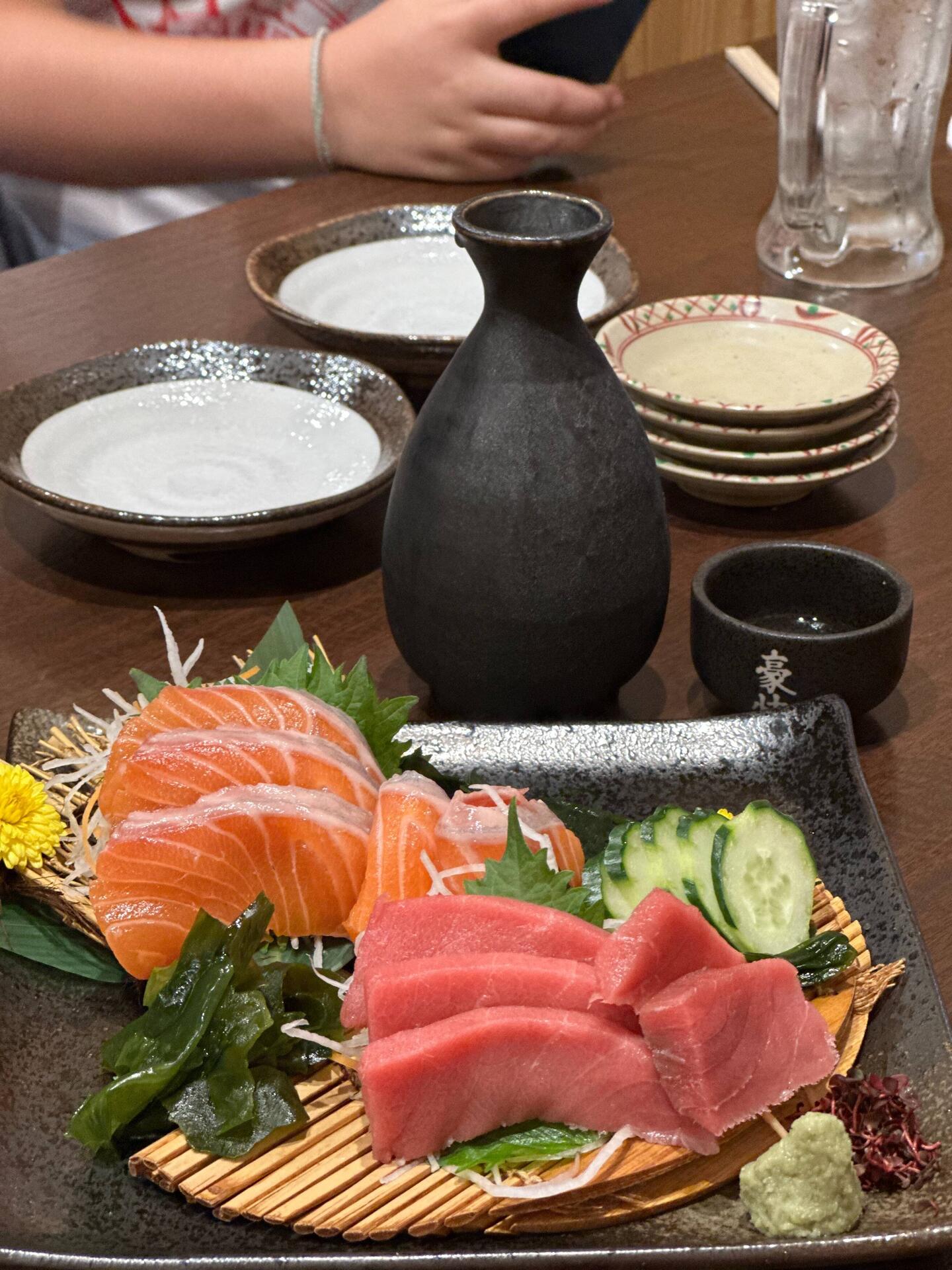 Lachs und Tunfisch Sashimi