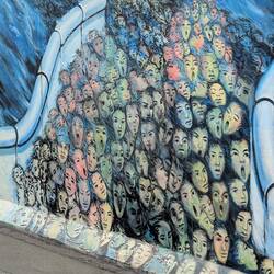 Malerei an der Mauer in der Mühlenstraße