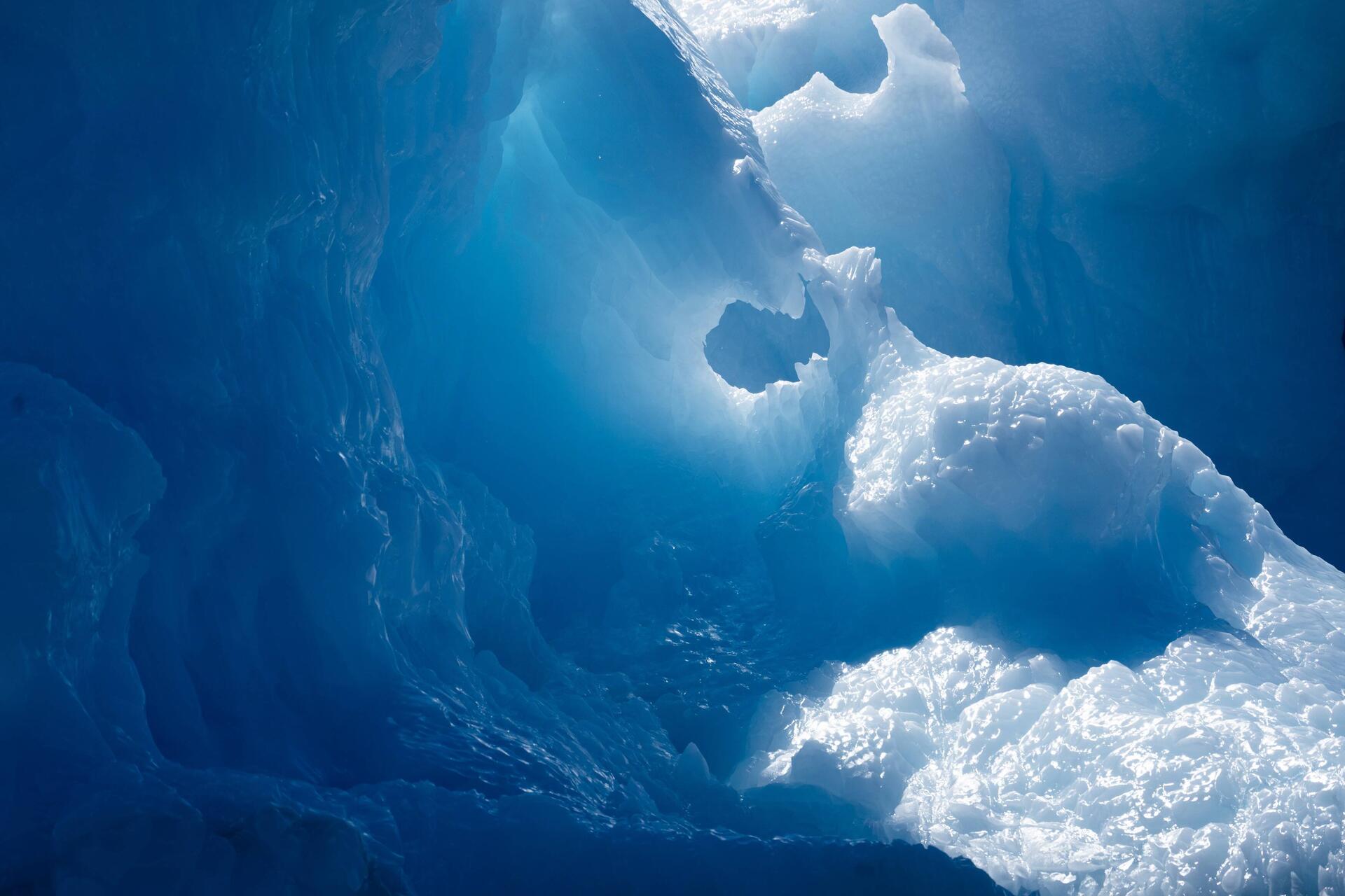 Passing icebergs never gets old - even after one thousand photos.