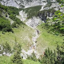 Wieder schöner Wasserfall unterwegs