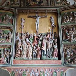 Flügel = Leben Jesu / Mitte = Golgatha
