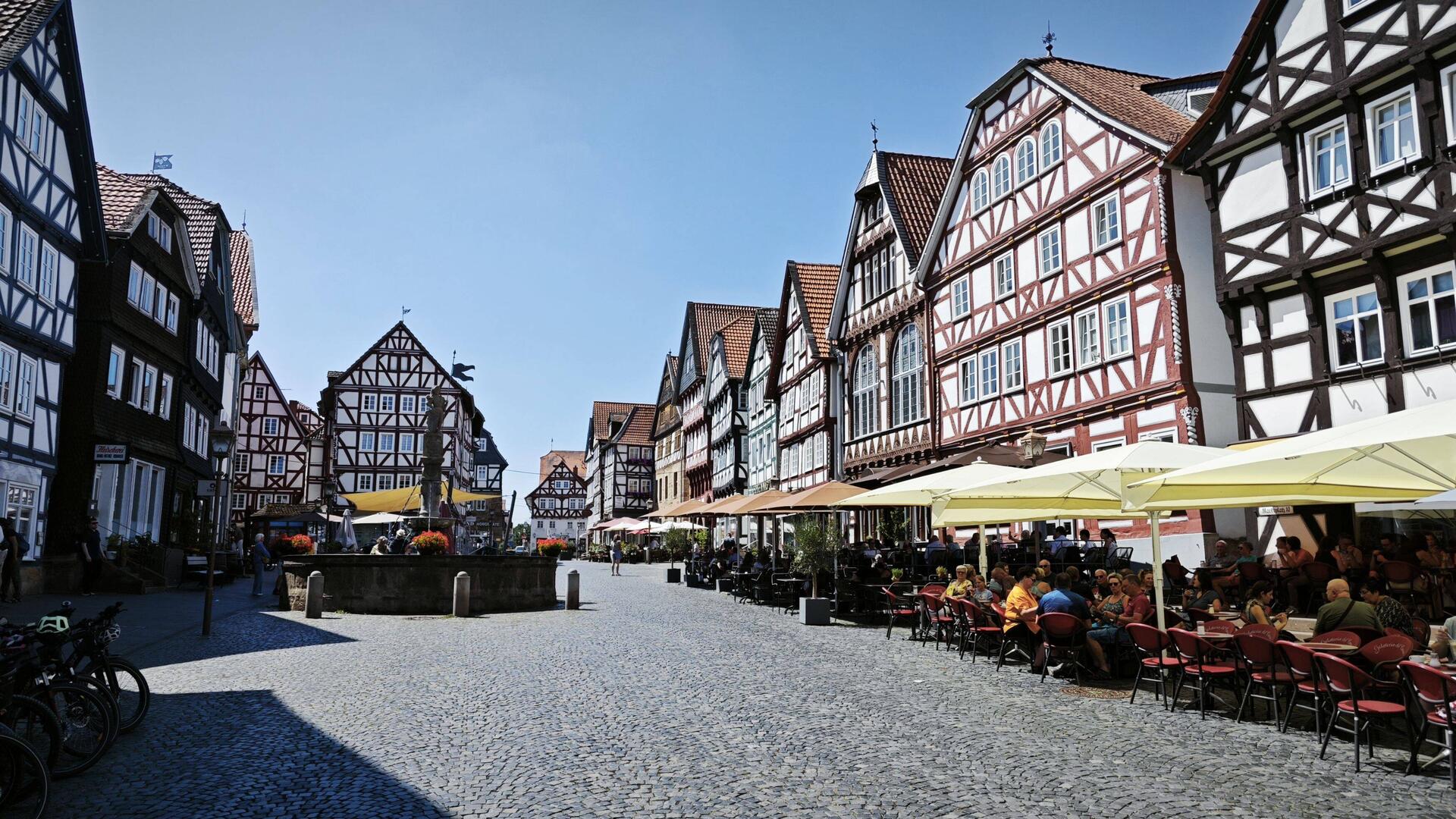 Der Marktplatz - toll mit den Fachwerkhäusern