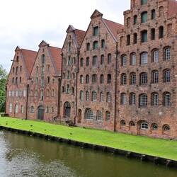 Attractive houses near the Holsten Gate