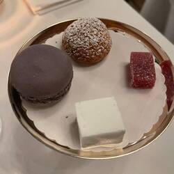 Blueberry muffin macaron, lime marshmallow, raspberry pate, caramel cream puff