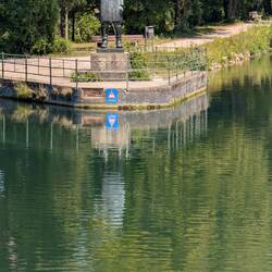 Das Flößerdenkmal.