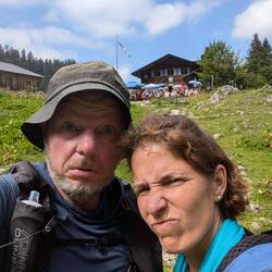...die Tutzinger Hütte (1330 m)! Wir sind ganz schön im Eimer!