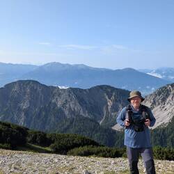 ...toller Aussicht auf die Zentralalpen.