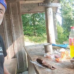 Frühstück mit leckerer Salami von Oli gemacht