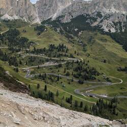 Die Grödner Joch Straße