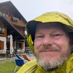 Im Regen angekommen, aber die schwierigen Stellen konnte ich noch im Trockenen meistern.