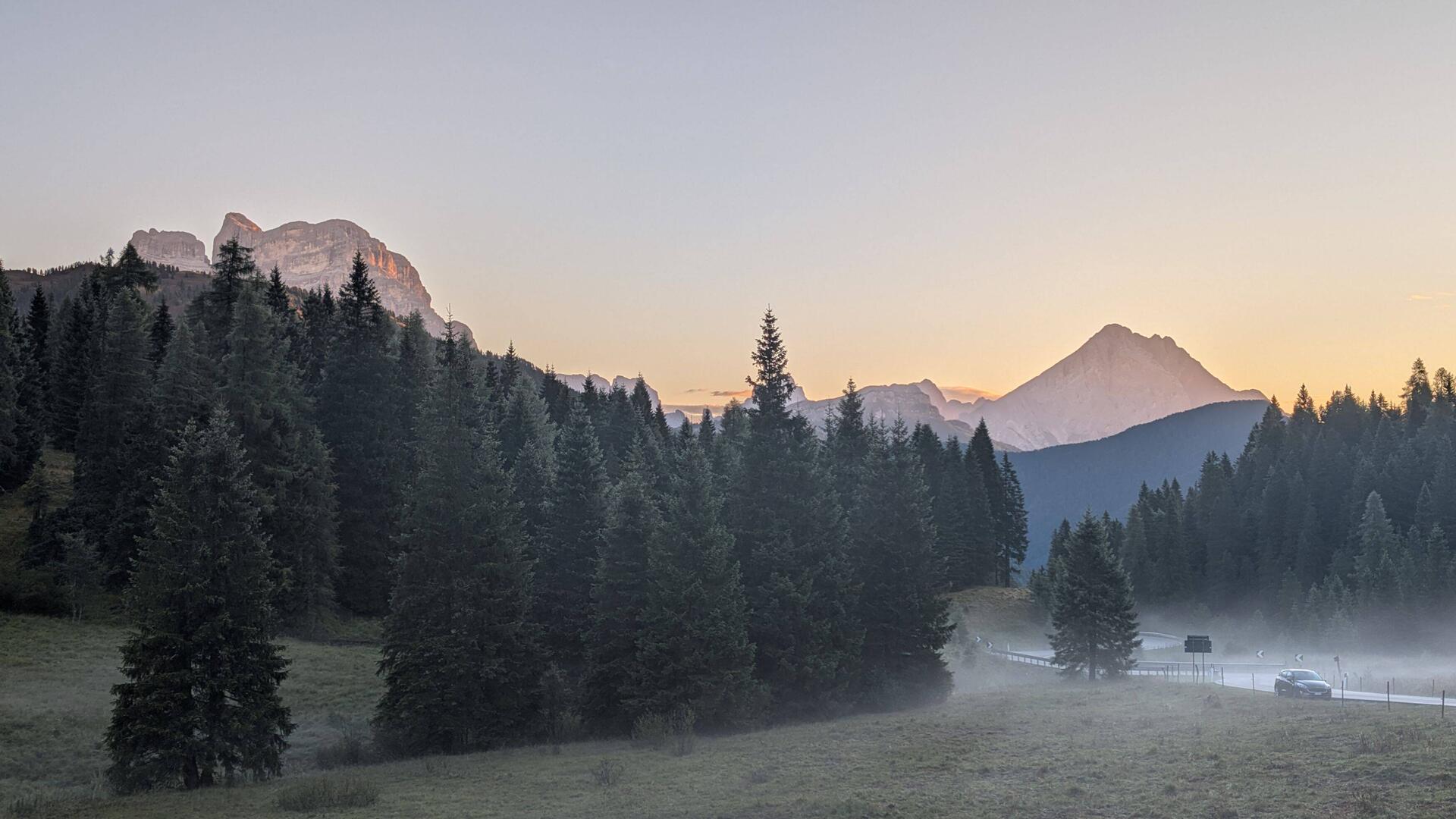 Der Ausblick aus meinem Bettenlagerfenster am Morgen.