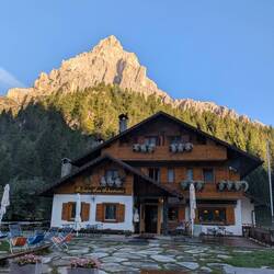 Obwohl das Rifugio San Sebastiano direkt am Passo Duran liegt war es sehr gemütlich.