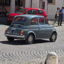Oh süß, ein alter Fiat 500.