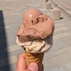 ENDLICH!!! Ein echt italienisches Eis. LECKER!!!