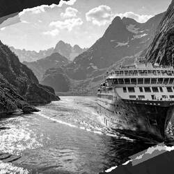 Base photo from the Havila Voyages website.