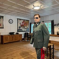 Nachgestellte Attentat-Szene mit Stauffenberg