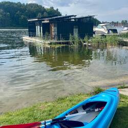 SUPs und Paddelboot gratis
