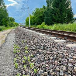 Wanderweg zurück entlang des Bahndamms
