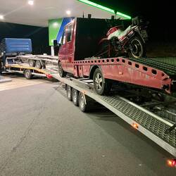 Guzzi-Transporter-Transporter