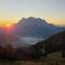 Sonnenaufgang hinter der Zugspitze - Blick aus dem Schlafzimmerfenster