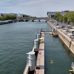 Swimming laps in the Seine