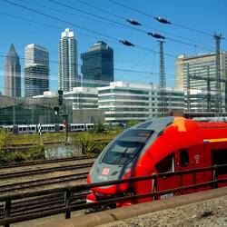 Einfahrt in Frankfurt ...