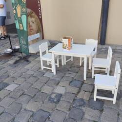 They look after their kids and dogs here